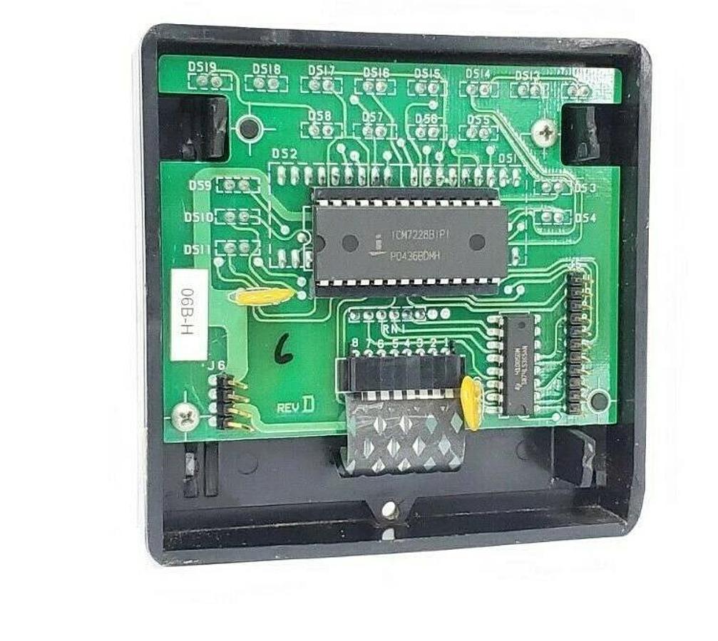 Used PARTLOW 6831121 RTD CONTROLLER FRONT OPERATOR PANEL 6B31121 06B-H