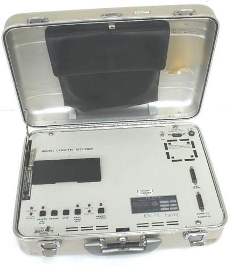Used ALLEN BRADLEY 1770-SA DIGITAL CASSETTE RECORDER 120V, 50/60HZ, .55AMP, 1770SA