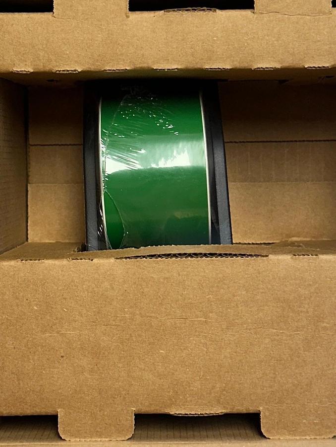 BRADY 8244-00 / 824400 WHITE ON GREEN B580 TYPE: 2.25''X90' (57mmX27mm) NSMP