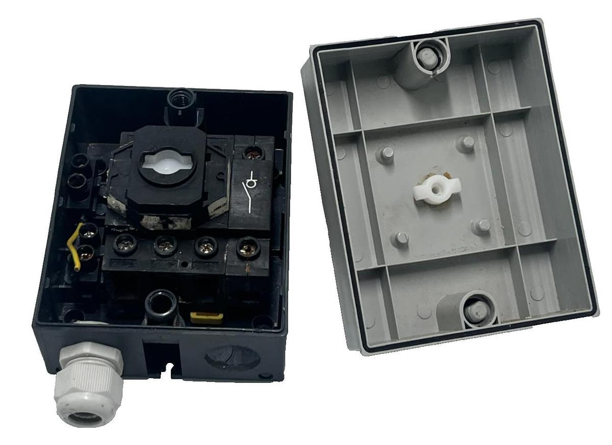 Used RS PRO 466-249 Rotary Isolator Switch 20A 4Pole DIN Rail Mount Non-Fused IP65
