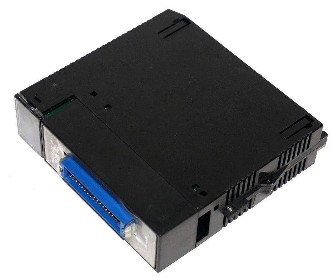 Used GE FANUC IC693MDL653AA INPUT MODULE 32PT NEG/POS FAST 24VDC