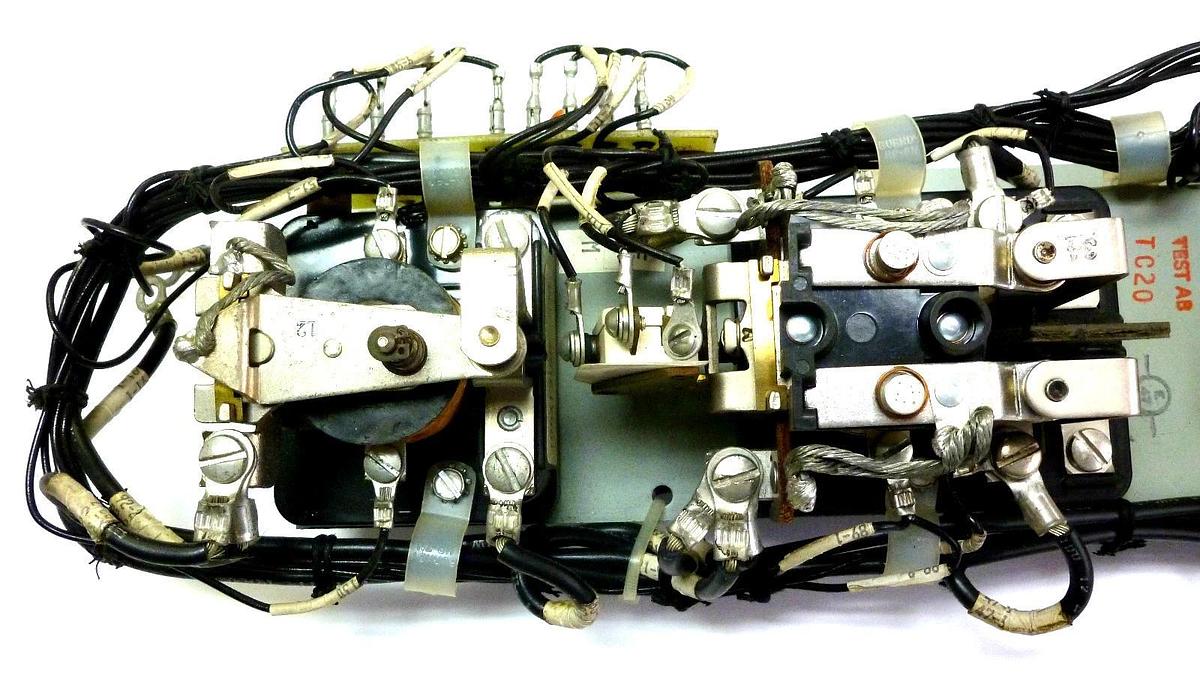 Refurbished GENERAL ELECTRIC 6VDBR2500A1 STATOTROL II CONTROLLER W/ REVERSING OPTION