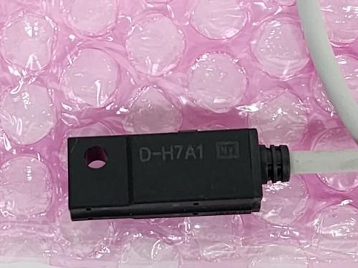Used NEW SMC D-H7A1 SOLID STATE AUTO SWITCH DH7A1, 0.5METER CABLE 3WIRE