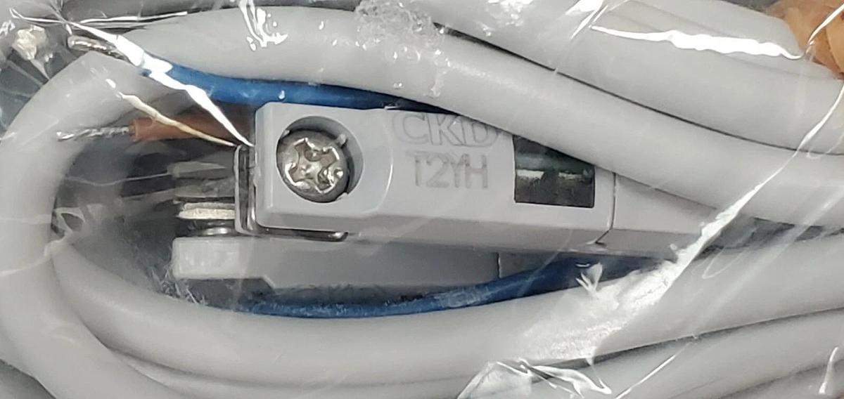 NEW CKD RCC2-00-40-35-L-T2YH-D CYLINDER 0.2-1.0MPa, RCC2004035LT2YHD