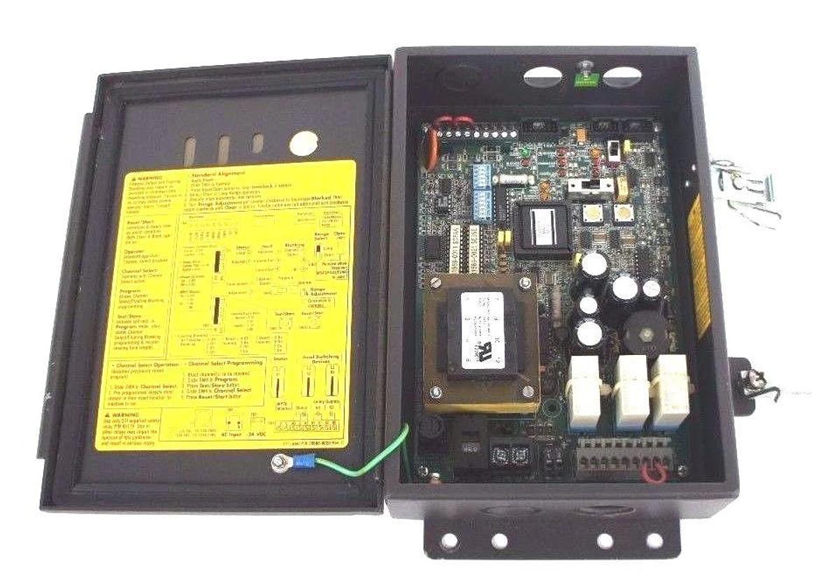 Refurbished REPAIRED SCIENTIFIC TECHNOLOGIES INC LCC-FB-AC1-U LIGHT CURTAIN CONTROLLER
