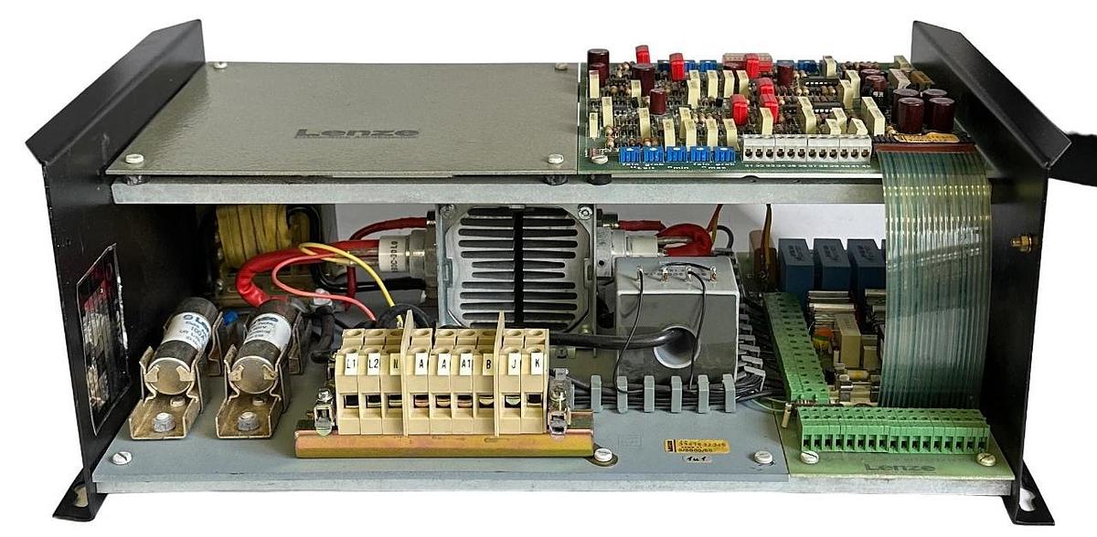 Used LENZE 0/8009/66 / 416-E2 / 33.416.32.345 MOTOR DRIVE AMPLIFIER 380V 54A 416E2