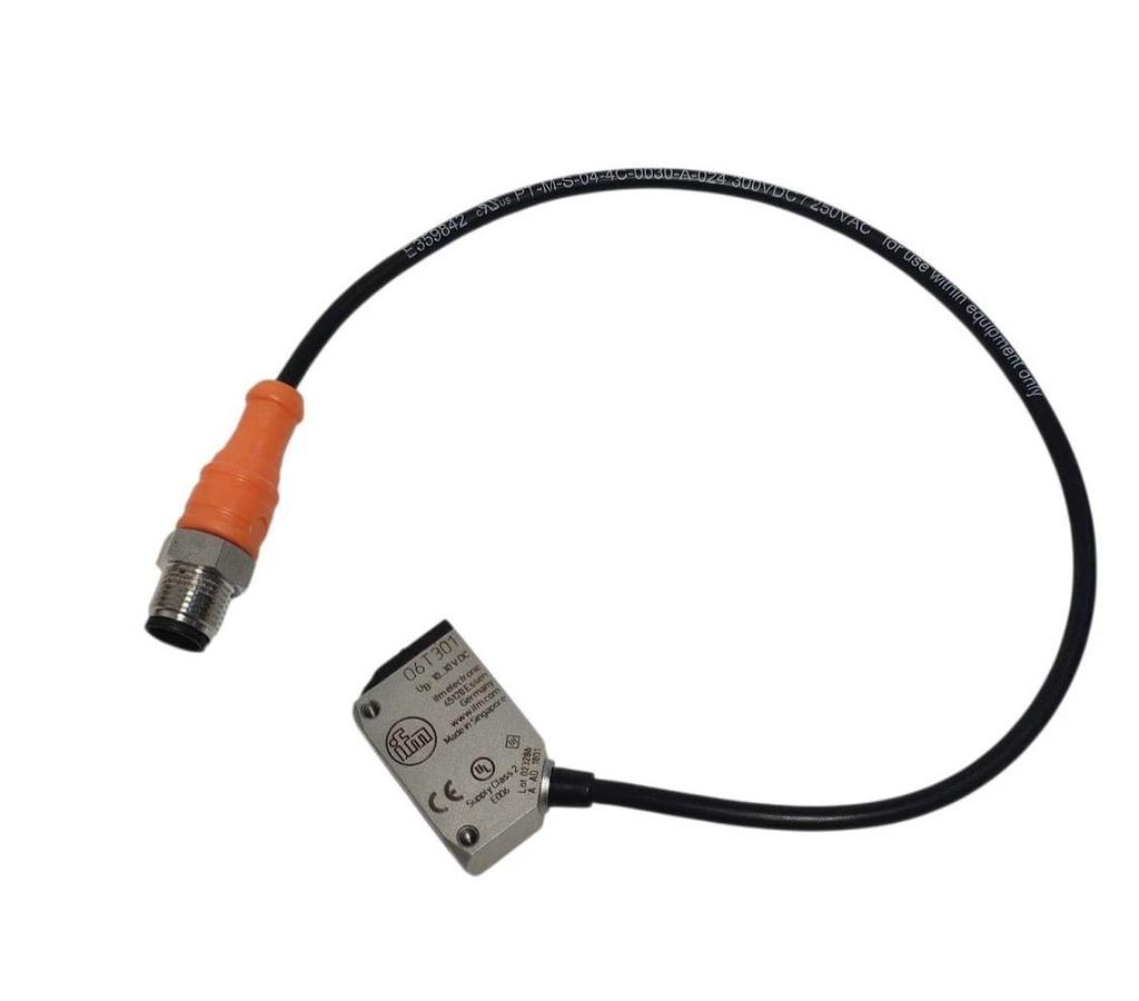 NEW IFM O6T-FPKG/0,30M/US DIFFUSE REFLECTION SENSOR O6T301 10...30VDC