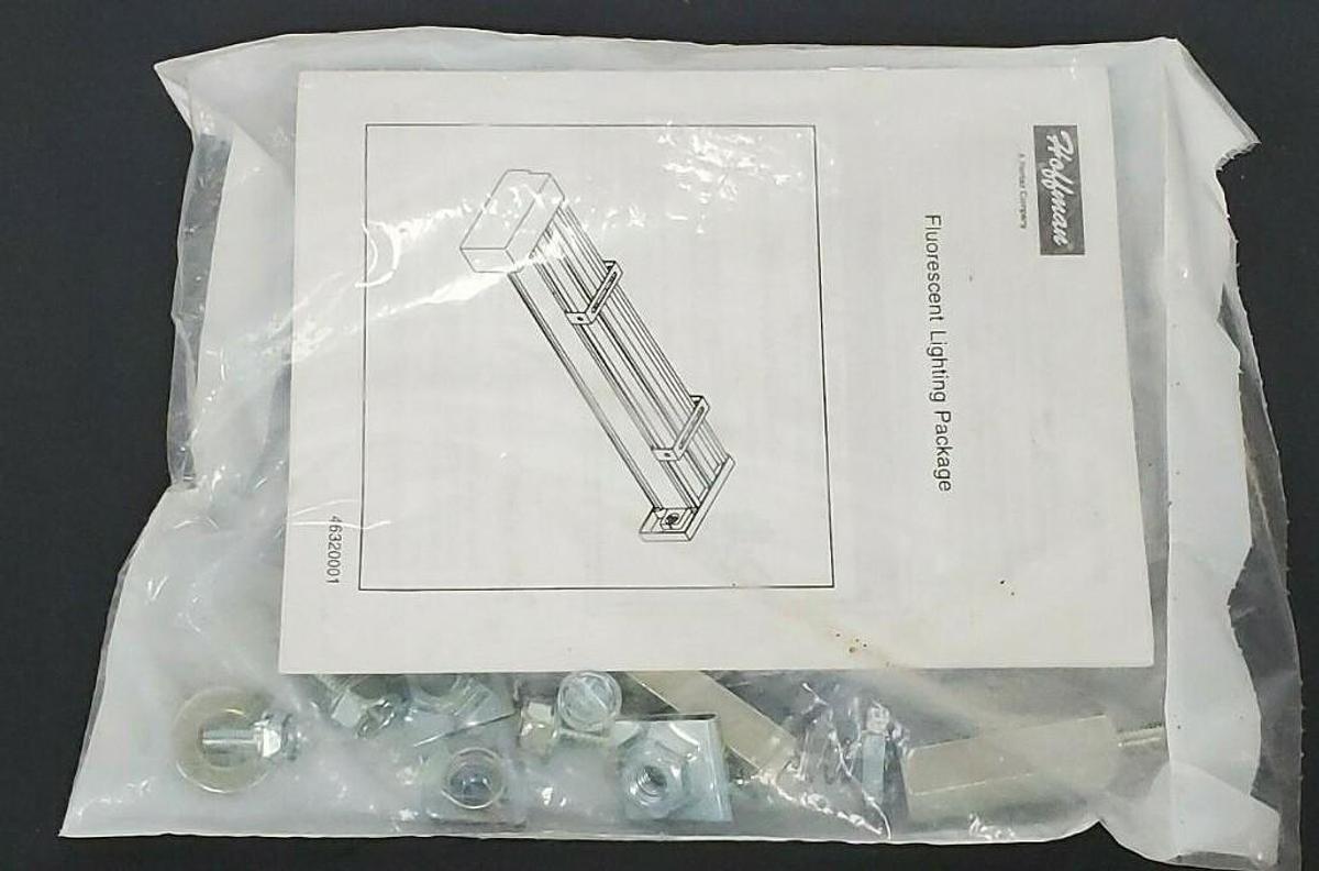 NEW HOFFMAN ENCLOSURES A-LF16M24R LIGHT FIXTURE 120VAC 60HZ .60A 45162001