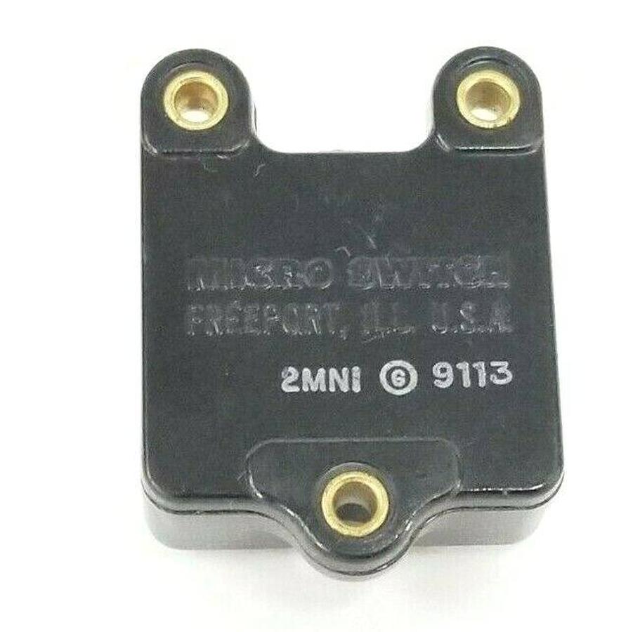 Used HONEYWELL 2MNI PIN PLUNGER DPDT 10AMP 480 V