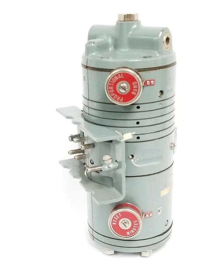 Used SIEMENS / MOORE NULLMATIC CONTROLLER (UNKNOWN PART NUMBER)