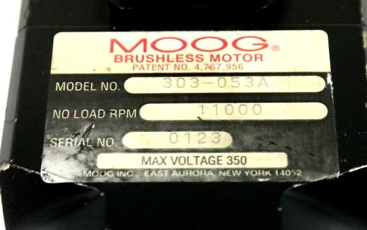 Used MOOG 303-053A SERVO MOTOR 11000 RPM 303053A WITH 24 VDC .33A BRAKE