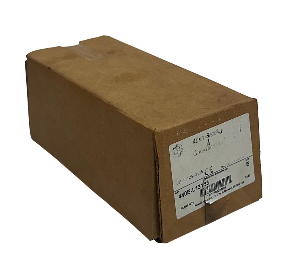 Used ALLEN BRADLEY 440E-L13133 /E Guardmaster LIFELINE EMERGENCY PULL SWITCH NSMP