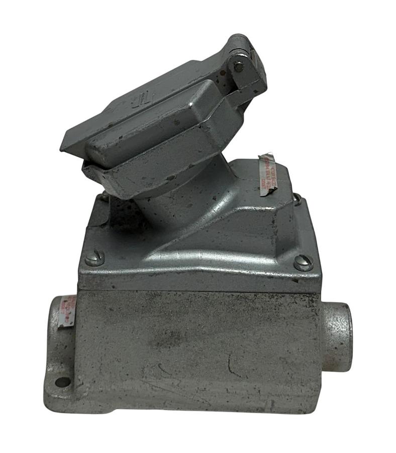 Used CROUSE-HINDS CPS152-211 / CPS152211 ARKTITE RECEPTACLE ASSEMBLY 20A 1HP 3P USNP