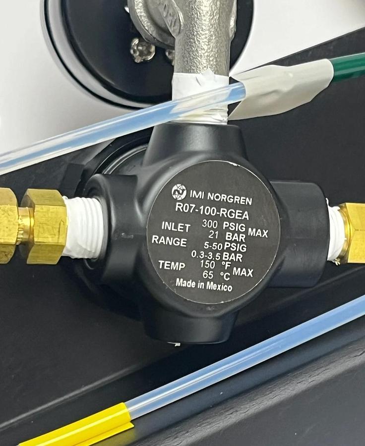 OI Analytical Regulator Corral with 3x Norgren R07 Regulators & 60 PSI Gauges