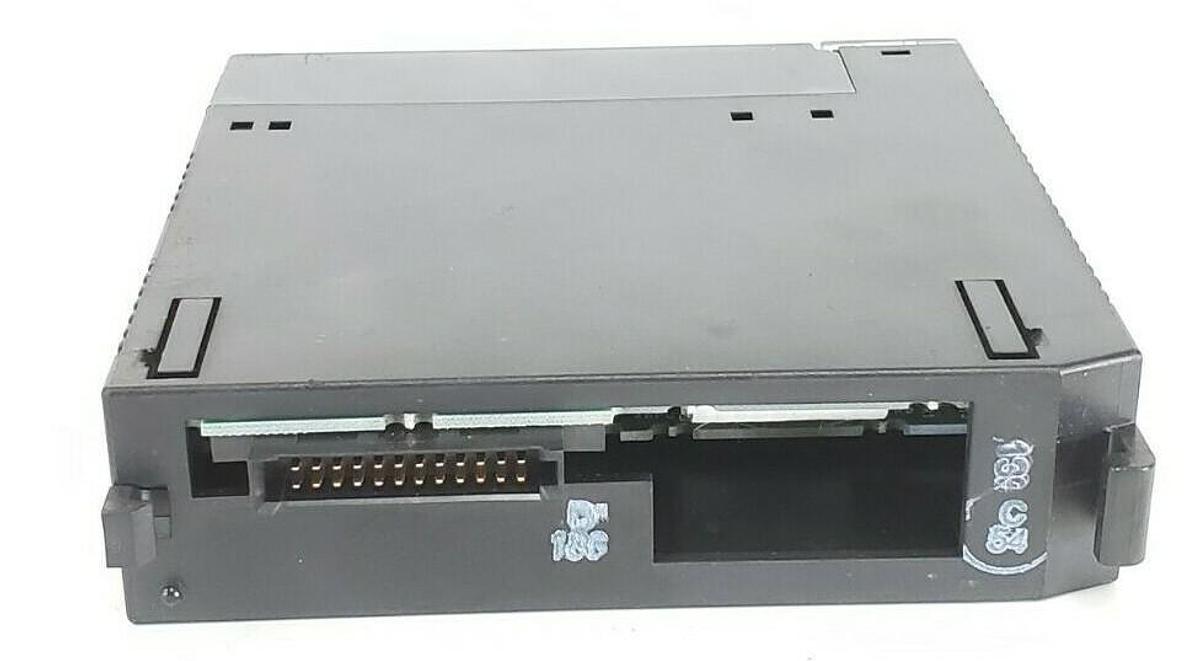 Used GE FANUC IC693MDL753E OUTPUT MODULE 12/24VDC .5A 32PT 44A732232-G01