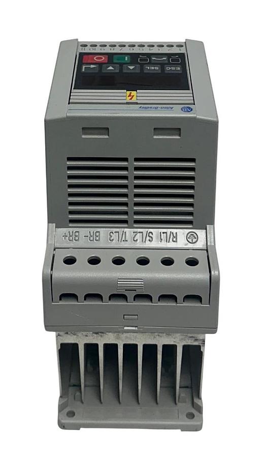 Used ALLEN BRADLEY 160-BA03NSF1P1 /C VARIABLE SPEED DRIVE SSC SERIES .75kW/1HP USNP