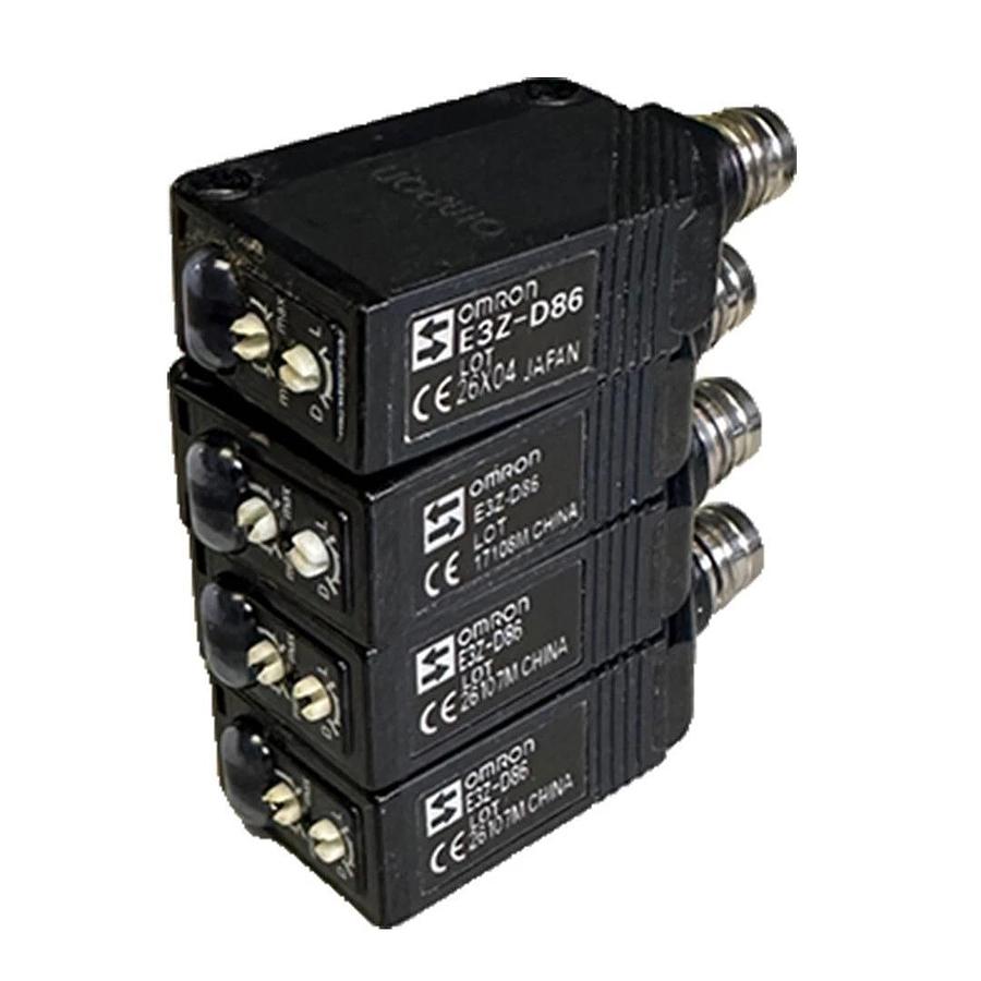 Used 4 OMRON E3Z-D86 / E3ZD86 PHOTOELECTRIC SENSORS 12-24VDC DIFFUSE-REFLECTIVE