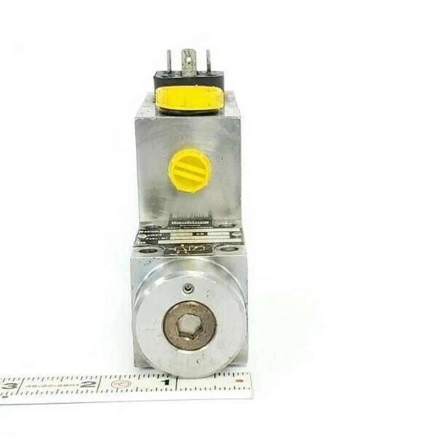 Used HAUHINCO 6545599 HYDRAULIC CONTROL VALVE, MEDIUM: HFA, BAR: 320, DN: 3, FAB 6212