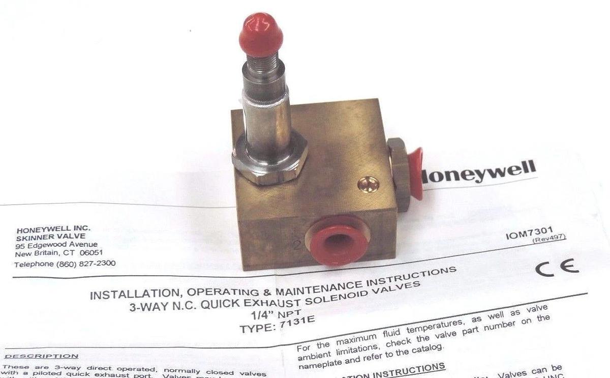 Used NIB HONEYWELL 7131EBN2LN00 SKINNER 3-WAY SOLENOID VALVE 1/4'' NPT TYPE: 7131E
