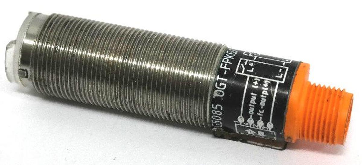 Used IFM EFECTOR OG5085 PHOTOELECTRIC SENSOR DGT-FPKG/V4A/US, 10...36V DC