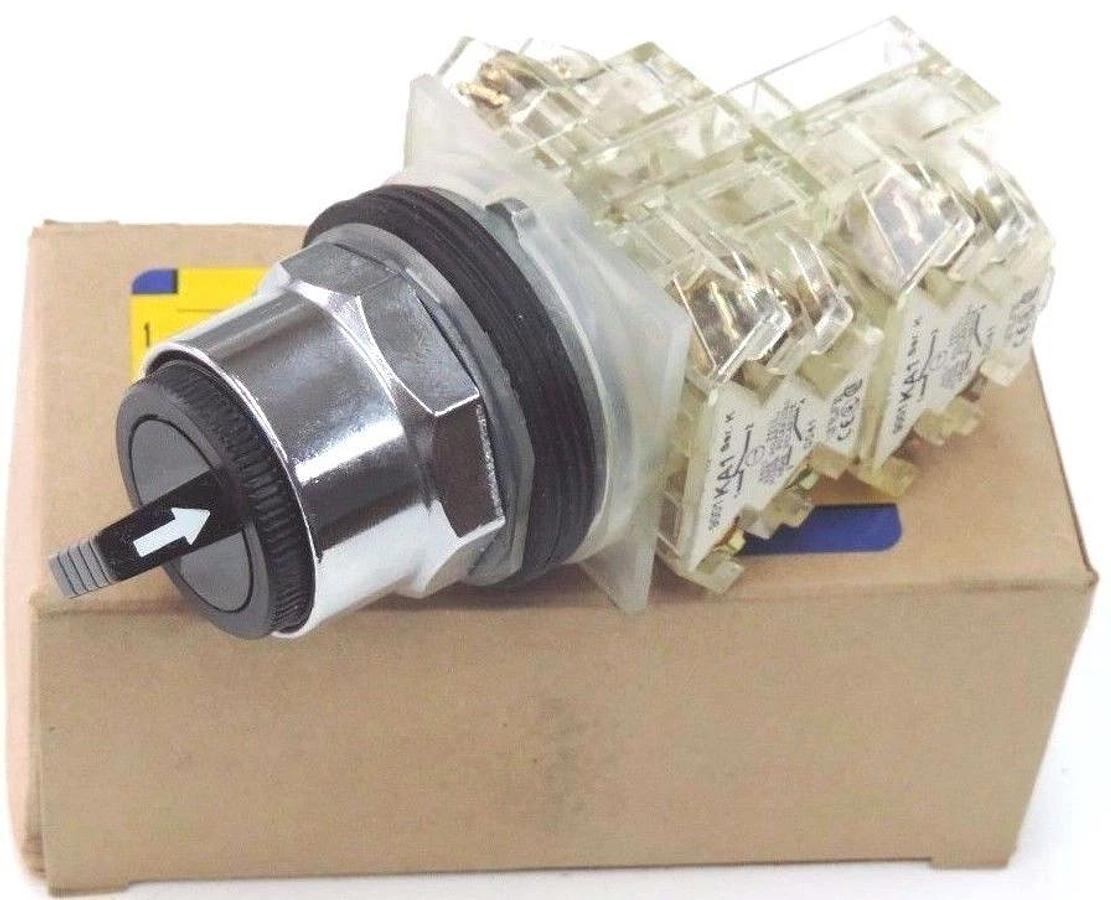 Used NIB SQUARE D 9001KS12BH3 SELECTOR SWITCH 600VAC 10A