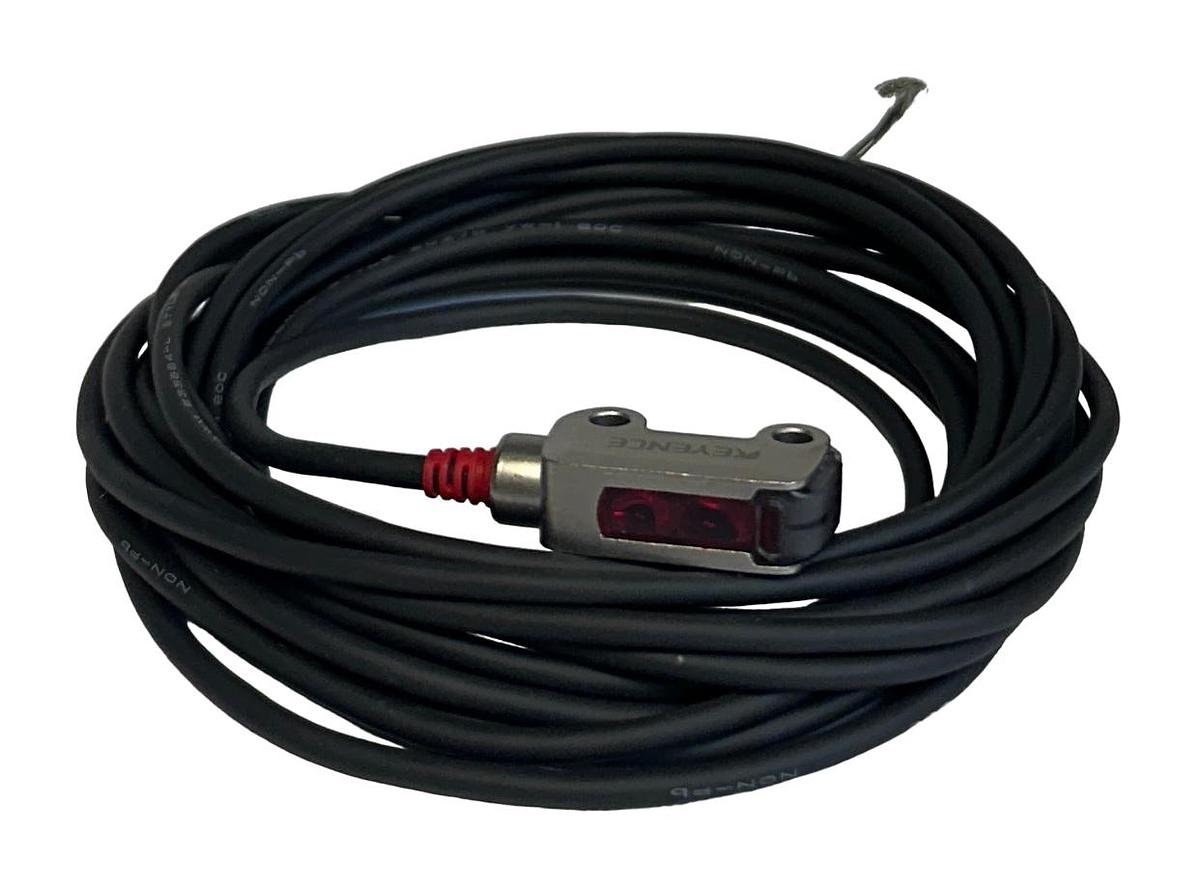 Used KEYENCE PR-MB30P3 / PRMB30P3 PHOTOELECTRIC SENSOR 10-30VDC 50mA 30mm NSNP