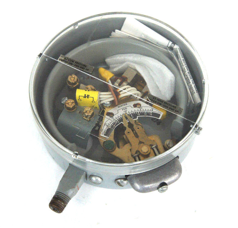 Used NEW MERCOID DAF-31-152-8 PRESSURE SWITCH DAF311528