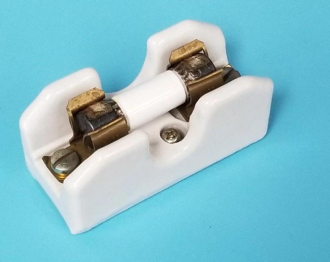 Used BUSSMANN 1976-1 CERAMIC FUSE HOLDER 30A, 700V W/ FWP-20 CYLINDER FUSE