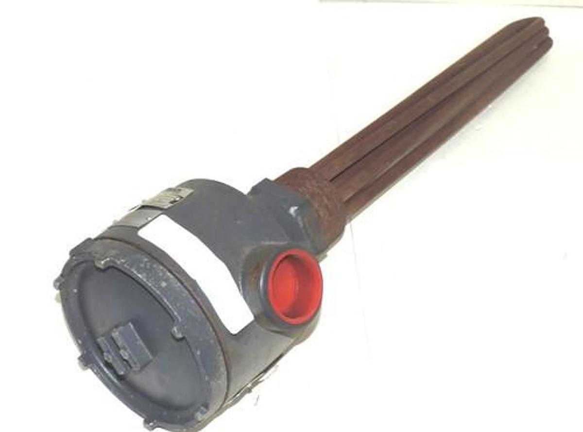 Used CHROMALOX ARMTO-3155E2T2VWXX IMMERSION HEATER, 160V, 3YPH, 1.5KW