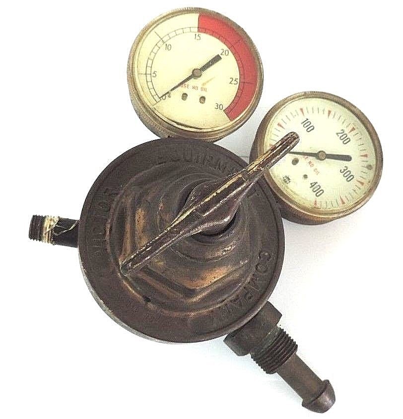 Used VICTOR 2478041 COMPRESSED GAS REGULATOR
