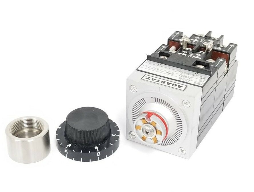 Used AGASTAT 7014ADL TIME DELAY RELAY 120V, 60HZ, 10-100 SEC.