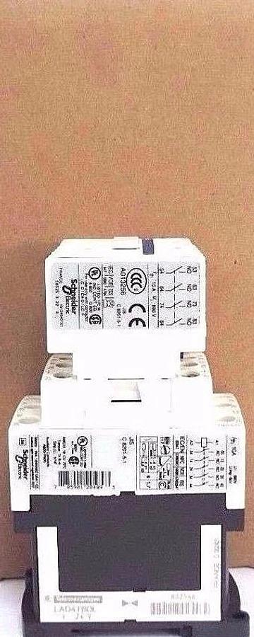 Used NIB TELEMECANIQUE CAD90REQ3828G4 CONTROL RELAY 600 VAC, 10 AMP