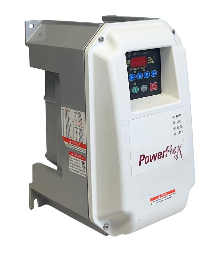 Used ALLEN BRADLEY 22B-D6P0C104 /A PowerFlex 40 AC DRIVE 2.2kW/3.0HP 22BD6P0C104 USNP