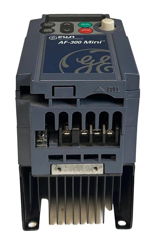 Used FUJI ELECTRIC 6KXC123001X9A1 / AF-300 Mini AC DRIVE 200-240V 3PH 5.3A 1HP USNP