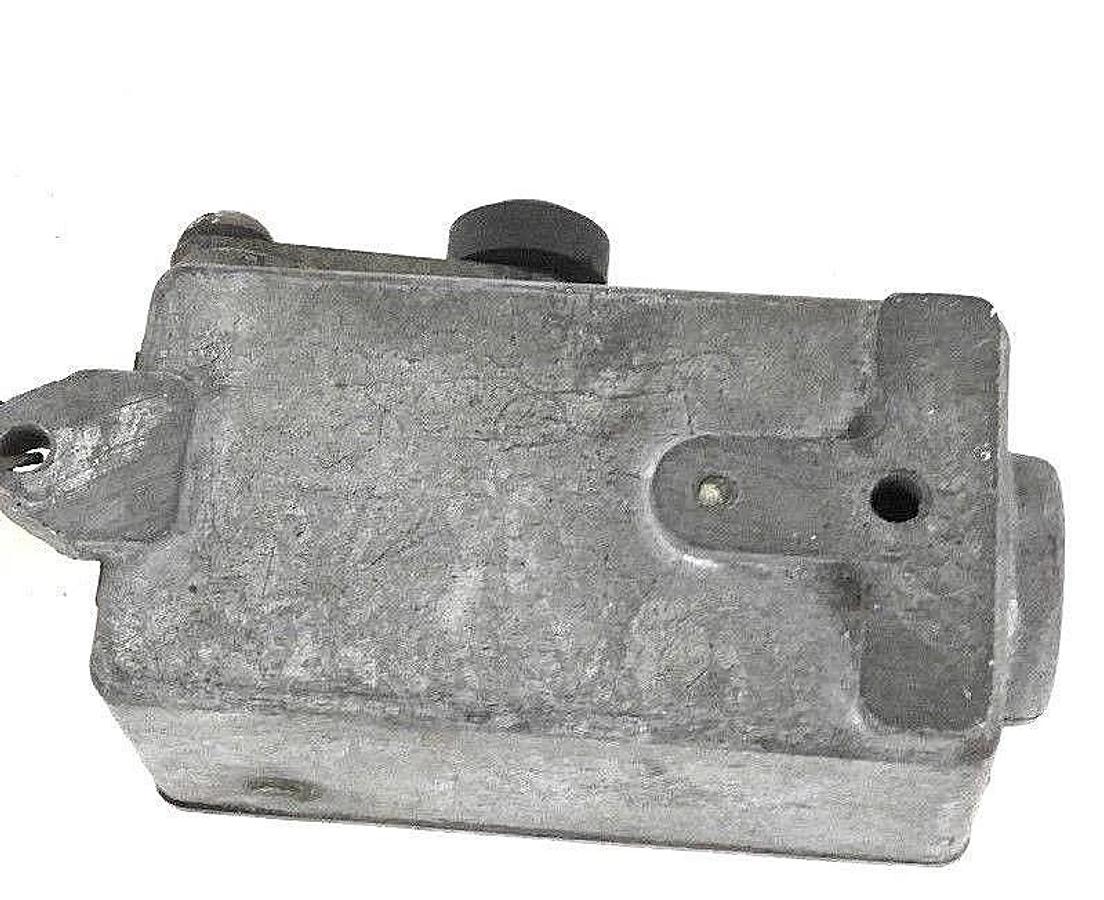 Used GENERAL ELECTRIC CR9440-LS415P LIMIT SWITCH ROLLER LEVER LEFT SIDE CR9440LS415P
