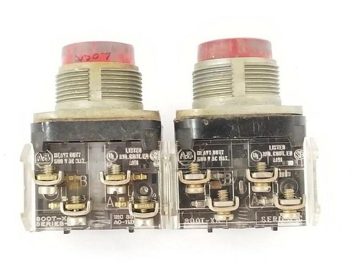 Used LOT OF 2 ALLEN BRADLEY 800T-XA PUSHBUTTONS SER. T W/ 800T-XA SER. D & C CONTACTS
