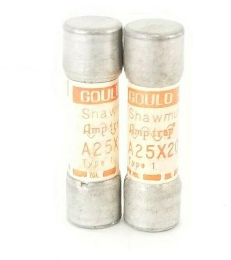 Used LOT OF 2 GOULD SHAWMUT A25X20 AMP-TRAP FUSES TYPE 1, 20AMP