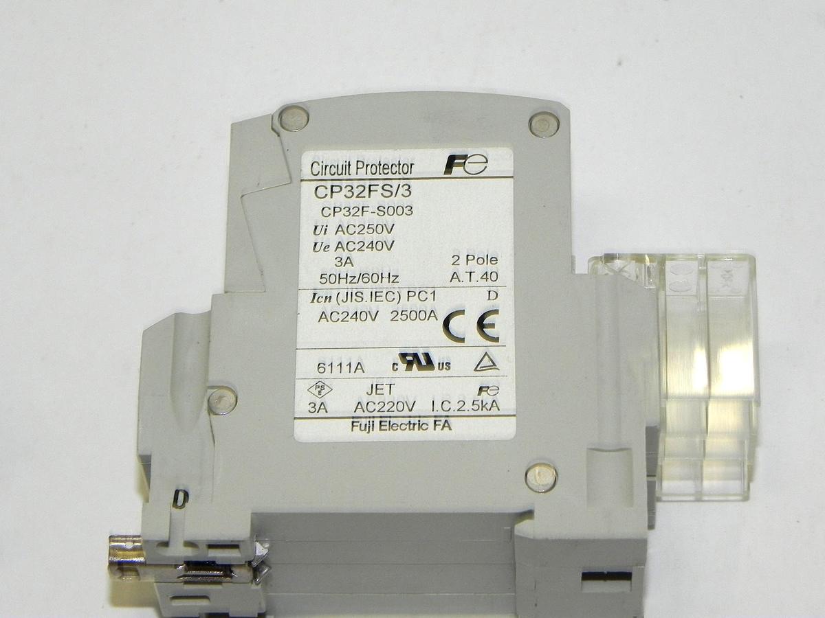 Used LOT OF 2 FUJI CP32FS/3 CIRCUIT BREAKERS 2P, 3A, 50/60HZ