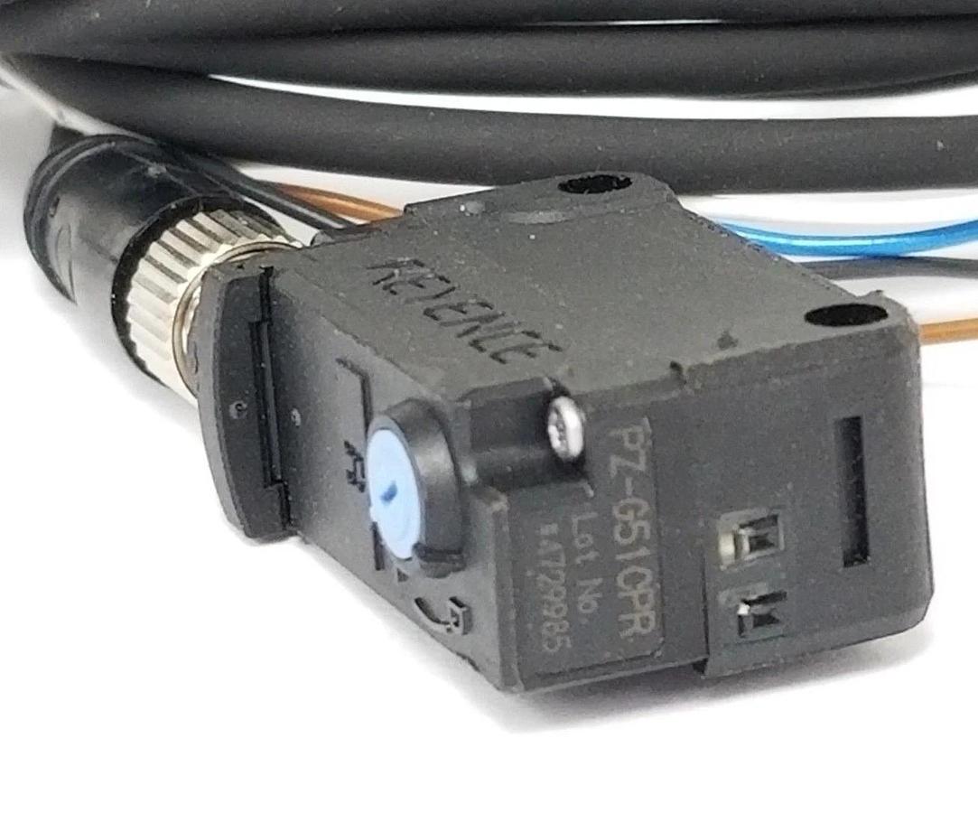 Used LOT OF 2 KEYENCE PZ-G51CPR PHOTOELECTRIC RECEIVERS PZG51CPR