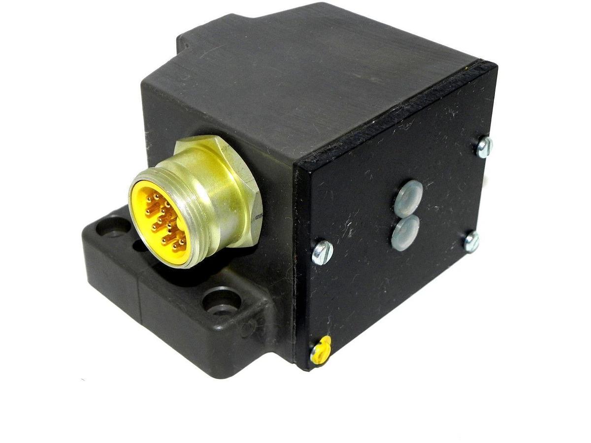 Used BALLUFF BNS-519-2K-12-100 LIMIT SWITCH BNS5192K12100