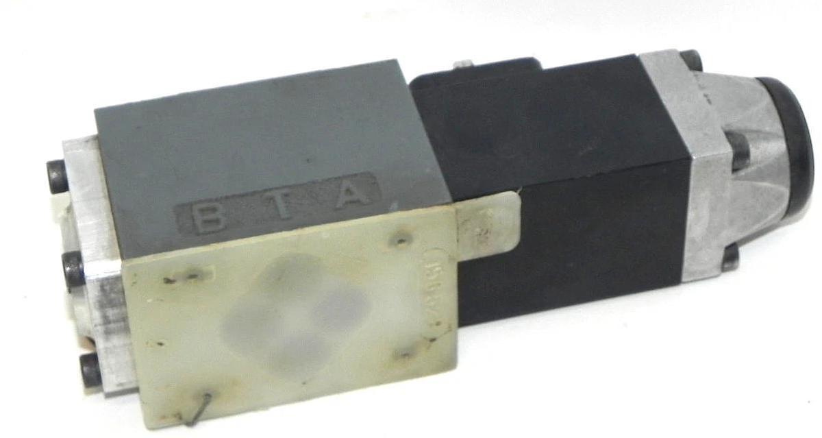 Used REXROTH 3WE6B951/AW110RNZ55V DIRECTIONAL VALVE 3WE6B951