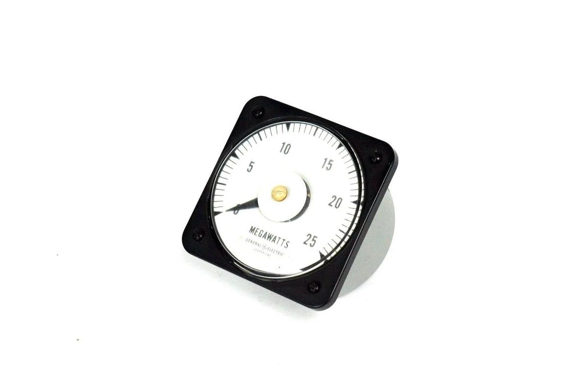 Used GENERAL ELECTRIC 6485K81184 VOLTMETER TYPE DB-40, 0-25 MEGAWATTS
