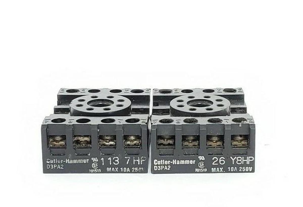 Used LOT OF 2 CUTLER-HAMMER D3PA2 SOCKETS 8PIN 250V 10AMP
