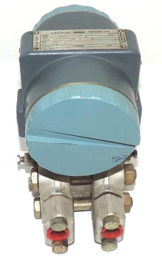 Used FOXBORO 823DP-I3S1NM2-M TRANSMITTER W/ B0138RA M/821AL, 823, 827 MED. RNG: 4-20