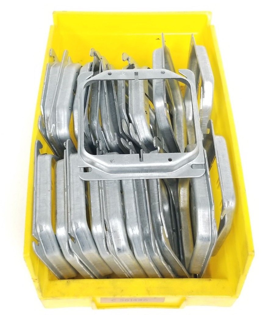 Used LOT OF 22 NEW GENERIC JUNCTION BOX HOUSINGS 1/2'' CONN