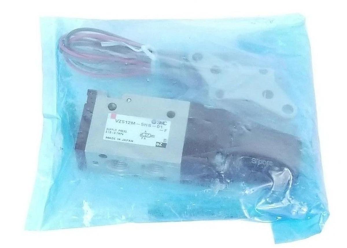 Used NEW SMC VZ512M-5HS-01-F SOLENOID VALVE, 24VDC, VZ0P70, VZ512M5HS01F