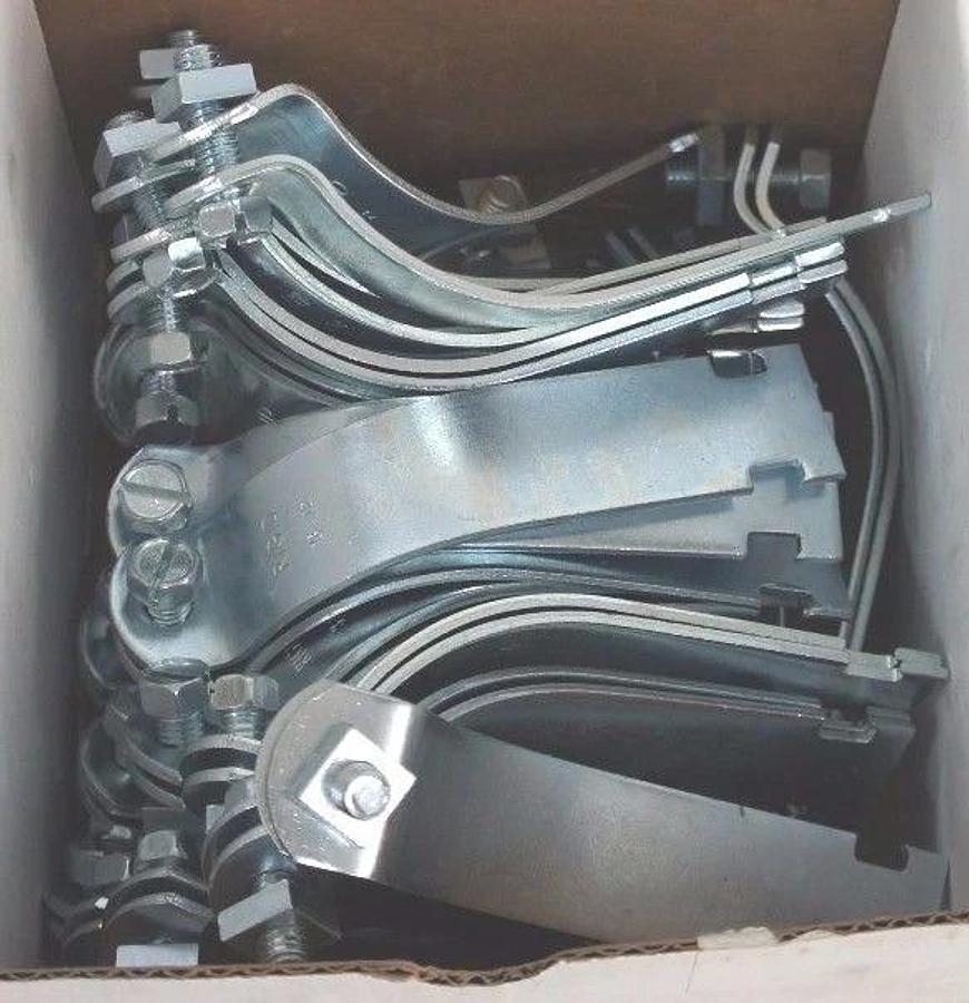 BOX OF 25 NEW PHOENIX 3-1/2" RIGID STRUT CLAMPS SCR 0350EG