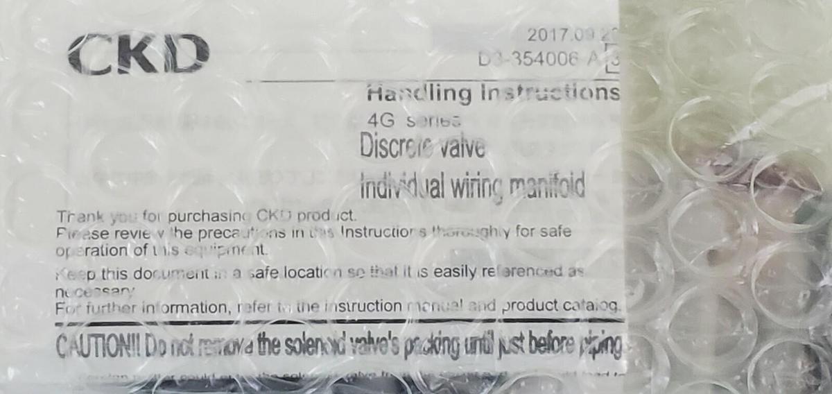 NIB CKD 4GE229R-00-E2-3 SOLENOID VALVE 4GE229R00E23, DC24V