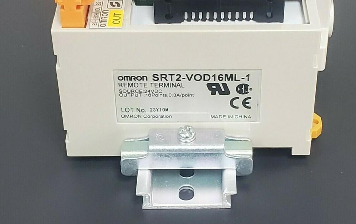 Used NEW OMRON SRT2-VOD16ML-1 REMOTE TERMINAL 24VDC MANIFOLD PLUGIN SRT2VOD16ML1