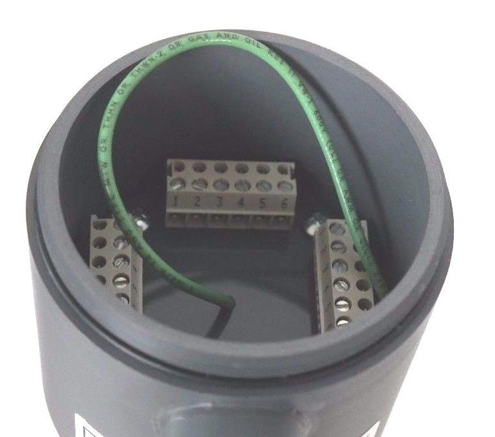 Used NIB VARIOUS TECHNOLOGIES KOMAND-O-LOT LS-50F-02E0 LEVEL SWITCH
